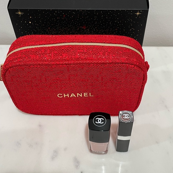 Chanel Holiday Gift Set 2021 Natural Touch Lip and Nail - Picture 4 of 10
